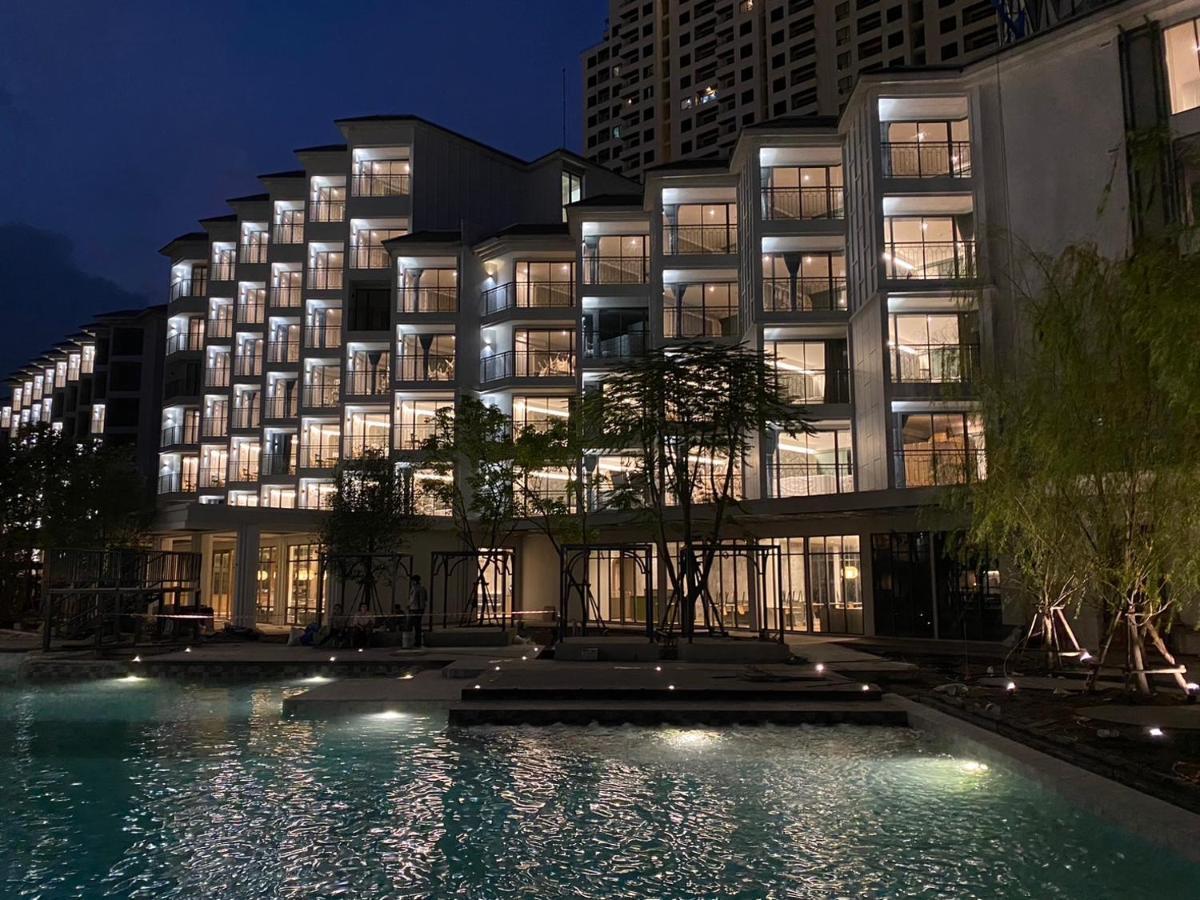 The Quarter Chaophraya By Uhg Hotel Bangkok Exterior foto