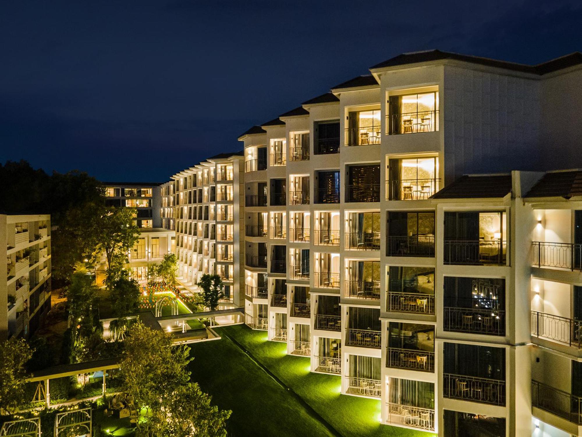 The Quarter Chaophraya By Uhg Hotel Bangkok Exterior foto